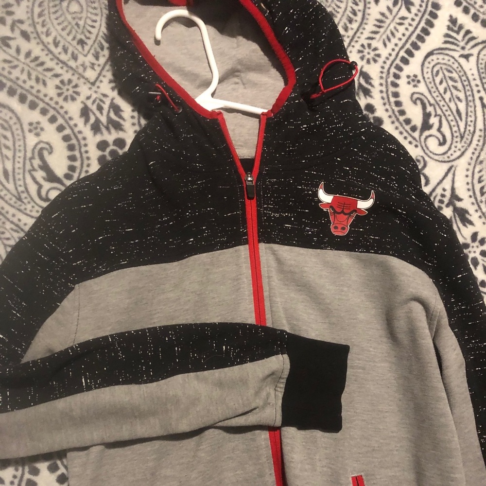 Comfy bulls jacket 🔥